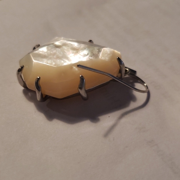 Kendra Scott Earrings - Picture 3 of 5